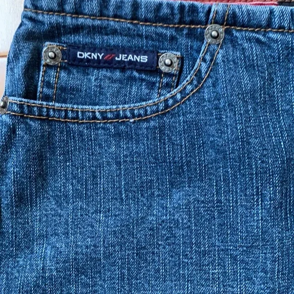 DKNY Women's Denim Skirt Sz 4 - Picture 2 of 10